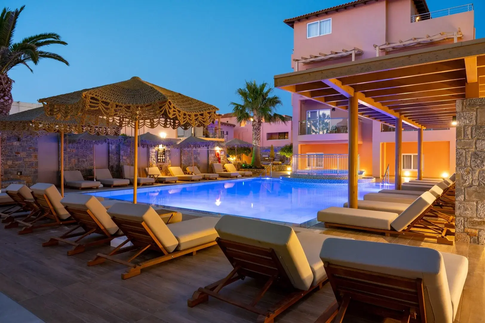 Basen w hotelu High Beach