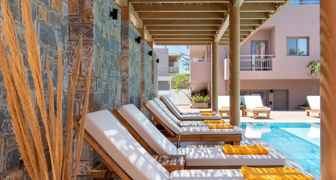 Basen w hotelu High Beach