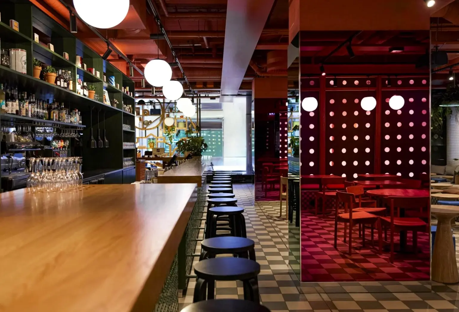 Restauracja i jedzenie w hotelu Hobo Hotel Helsinki