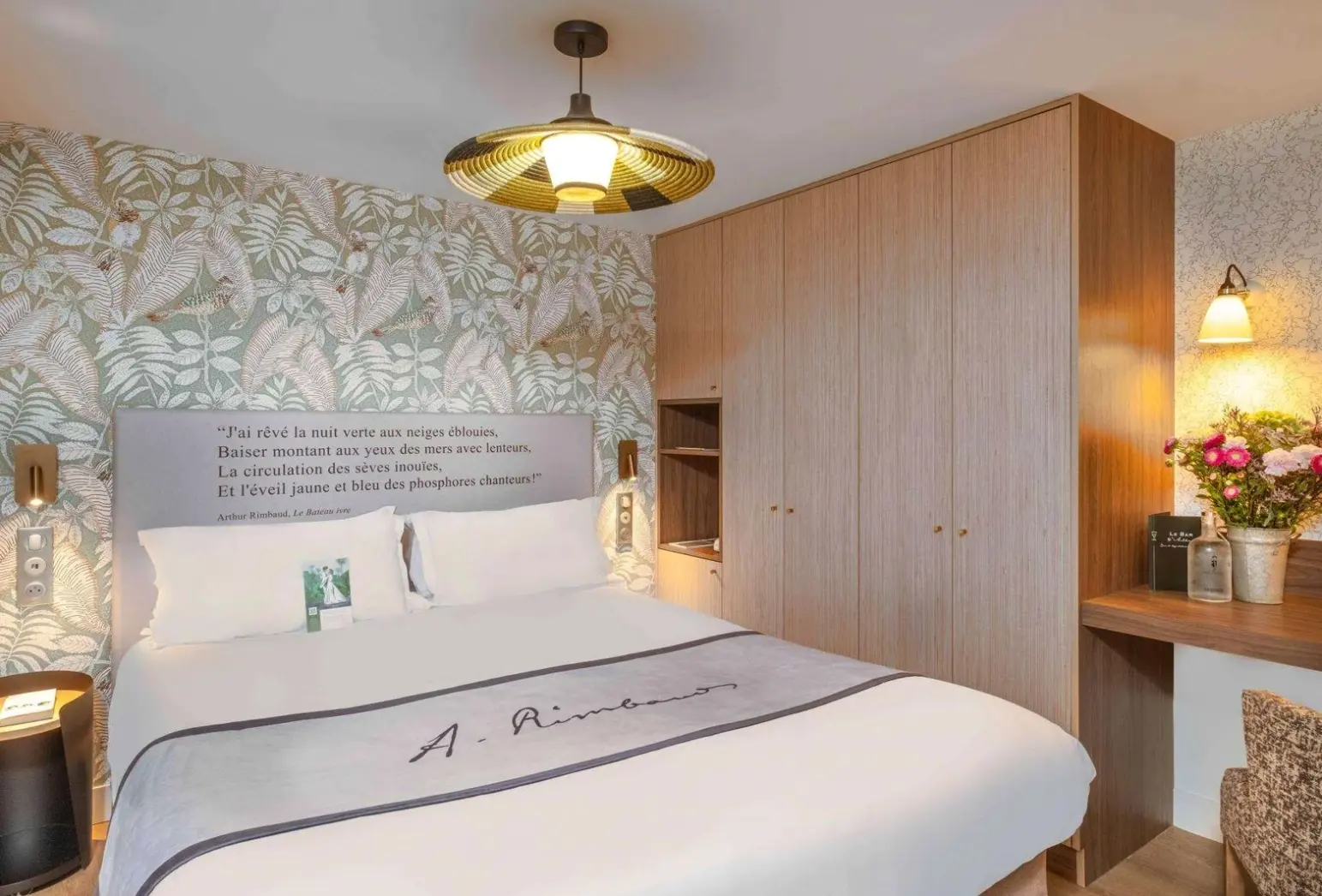 Pokój w hotelu Hôtel Littéraire Arthur Rimbaud