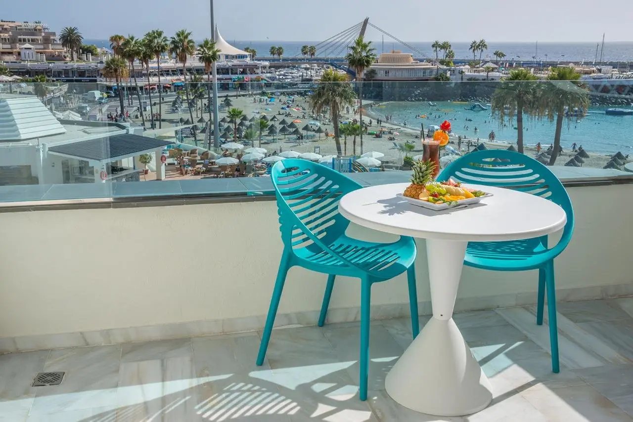 Widok z hotelu Hovima La Pinta Beachfront Family Hotel