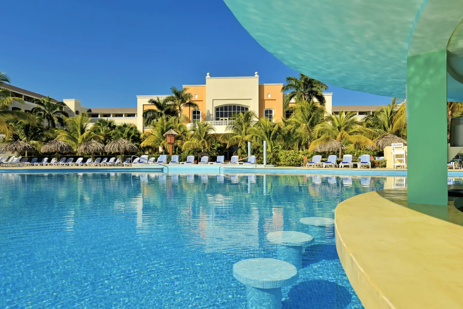Iberostar Waves Rose Hall Beach — IBEROSTAR WAVES ROSE HALL BEACH