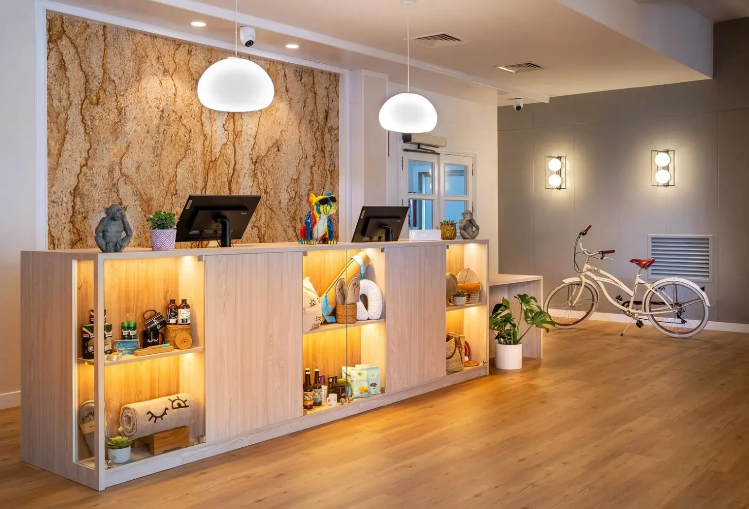 Lobby hotelu INNSiDE Costablanca
