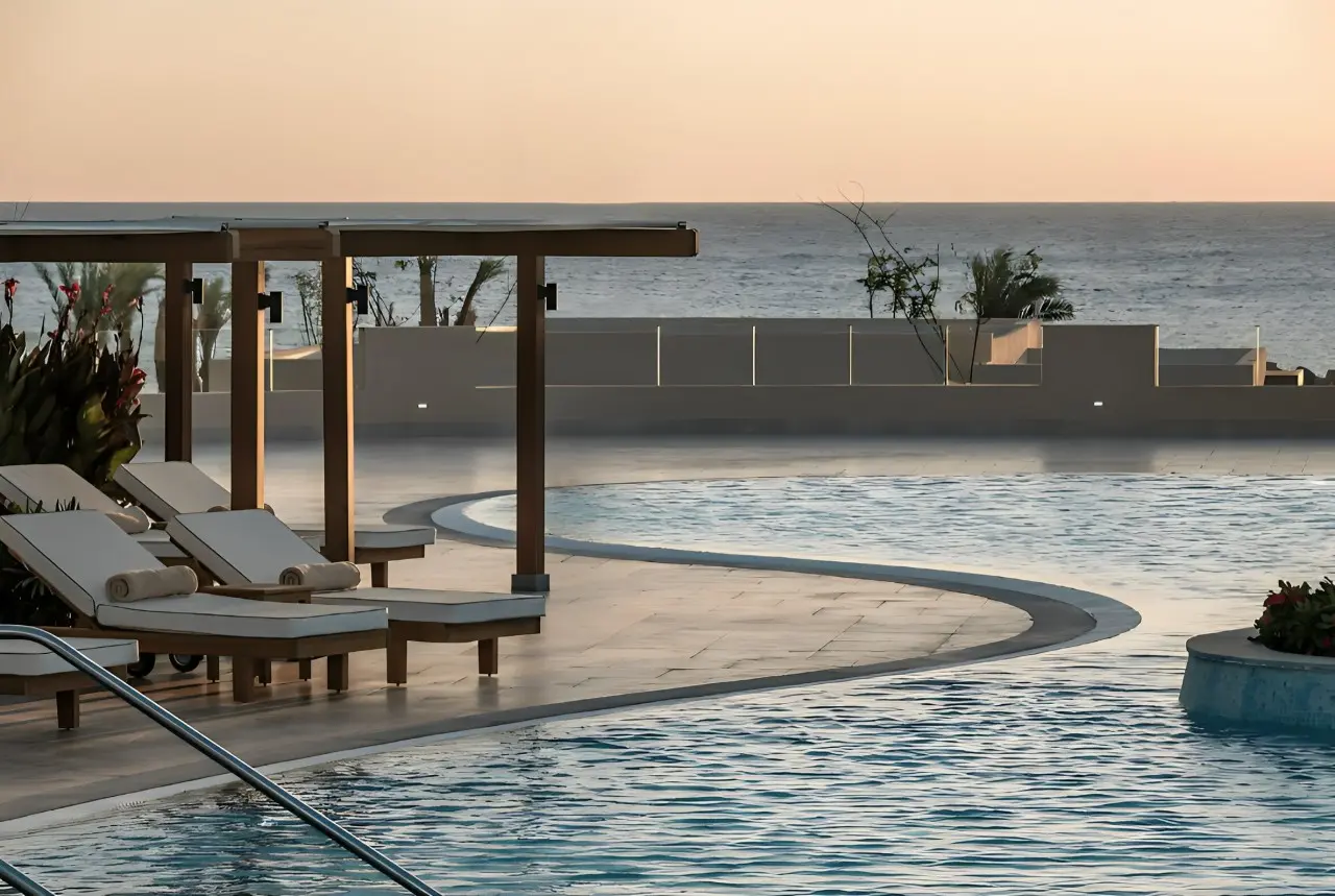 Basen w hotelu Jaz Elite Riviera