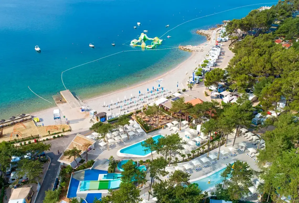 Plaża przy hotelu Jezevac Premium Camping Resort