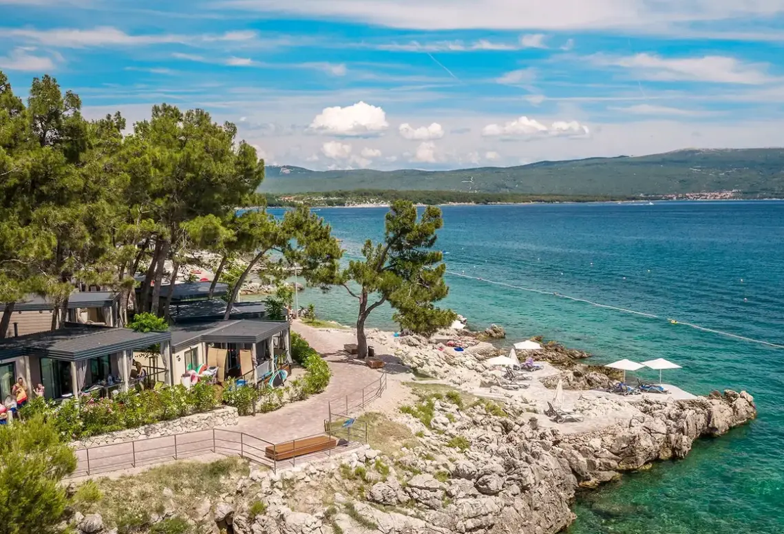 Plaża przy hotelu Jezevac Premium Camping Resort