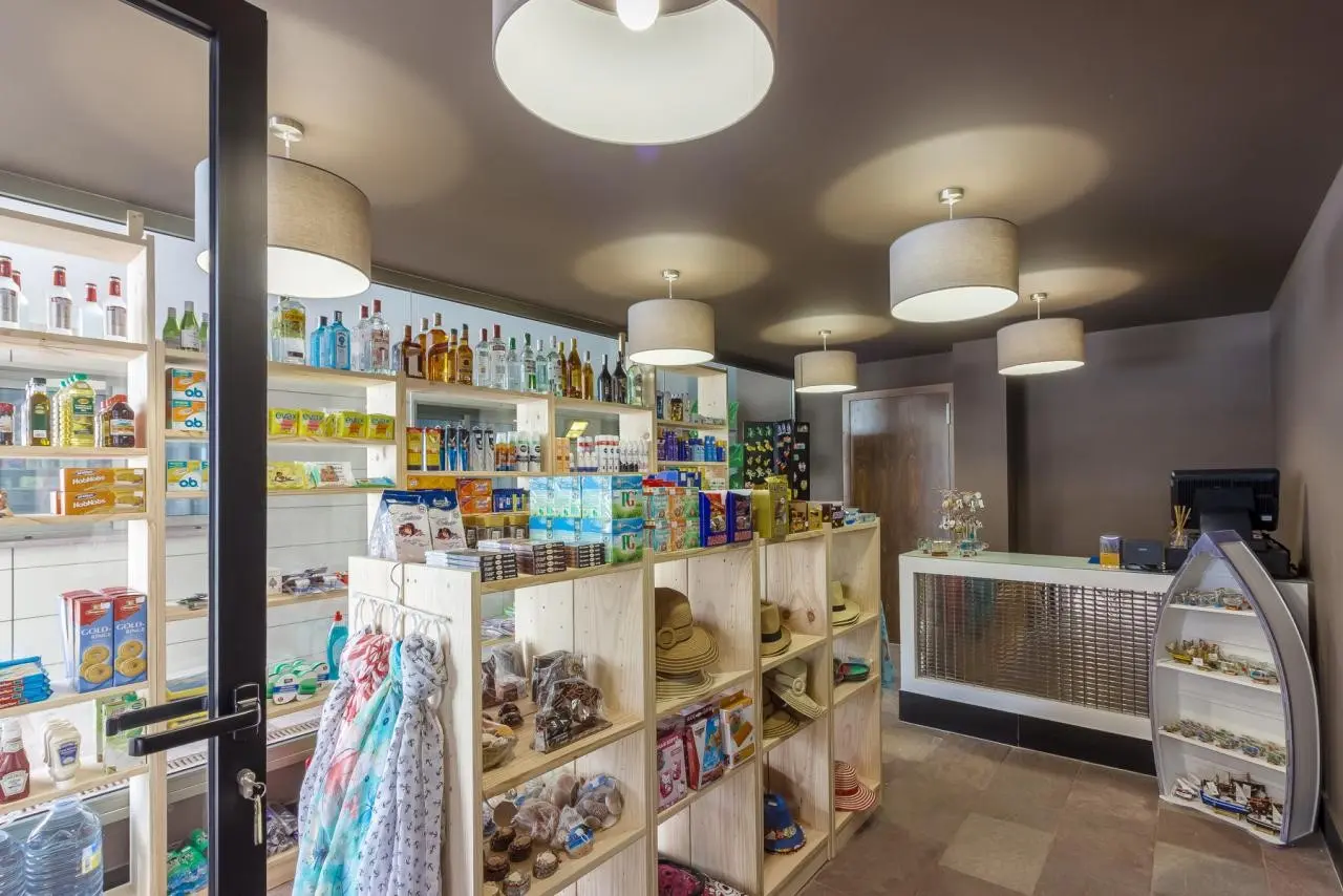 Klayman Diamond Aparthotel — KLAYMAN DIAMOND APARTHOTEL