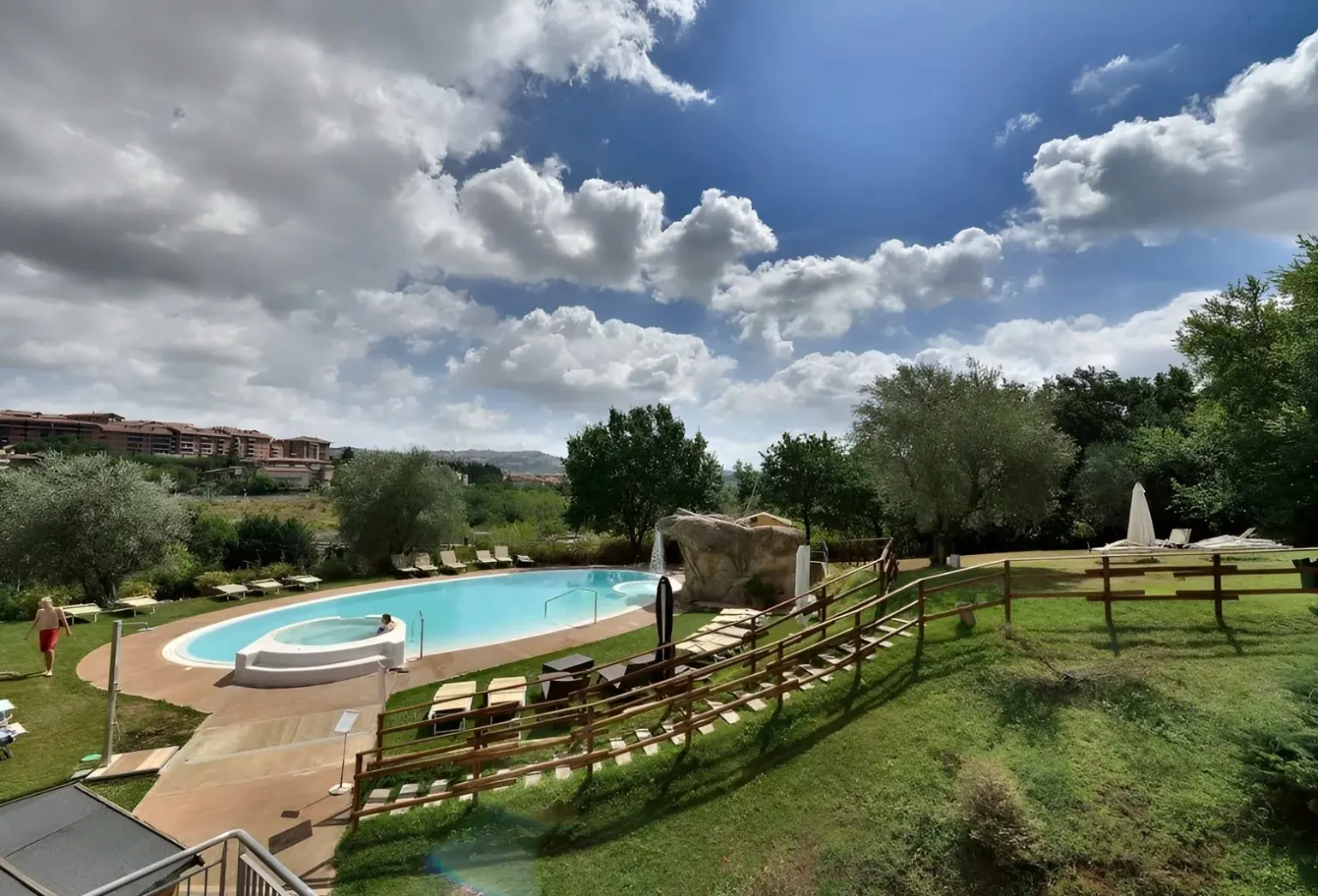 Basen w hotelu La Meridiana Perugia