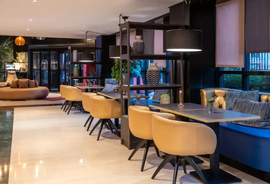 Pokój w hotelu Leonardo Hotel Madrid City Center
