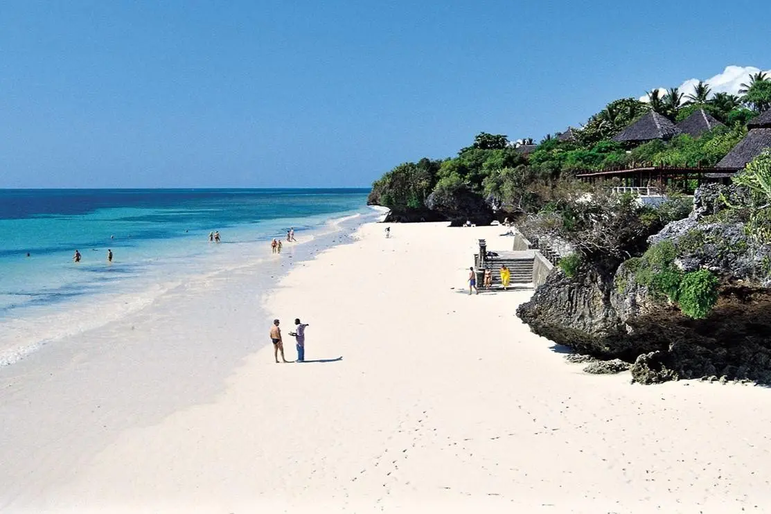 Leopard Beach Resort & Spa — LEOPARD BEACH RESORT & SPA