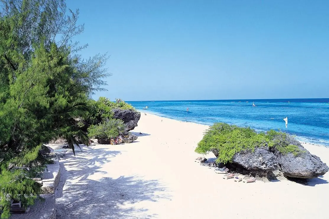 Leopard Beach Resort & Spa — LEOPARD BEACH RESORT & SPA