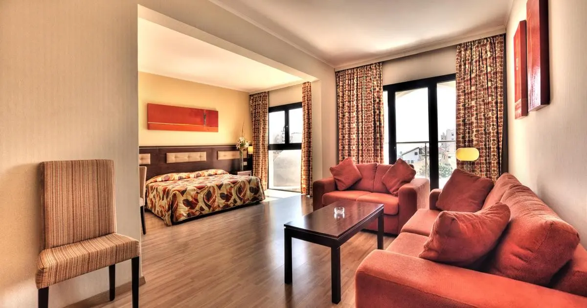 Livadhiotis City Hotel — LIVADHIOTIS CITY HOTEL