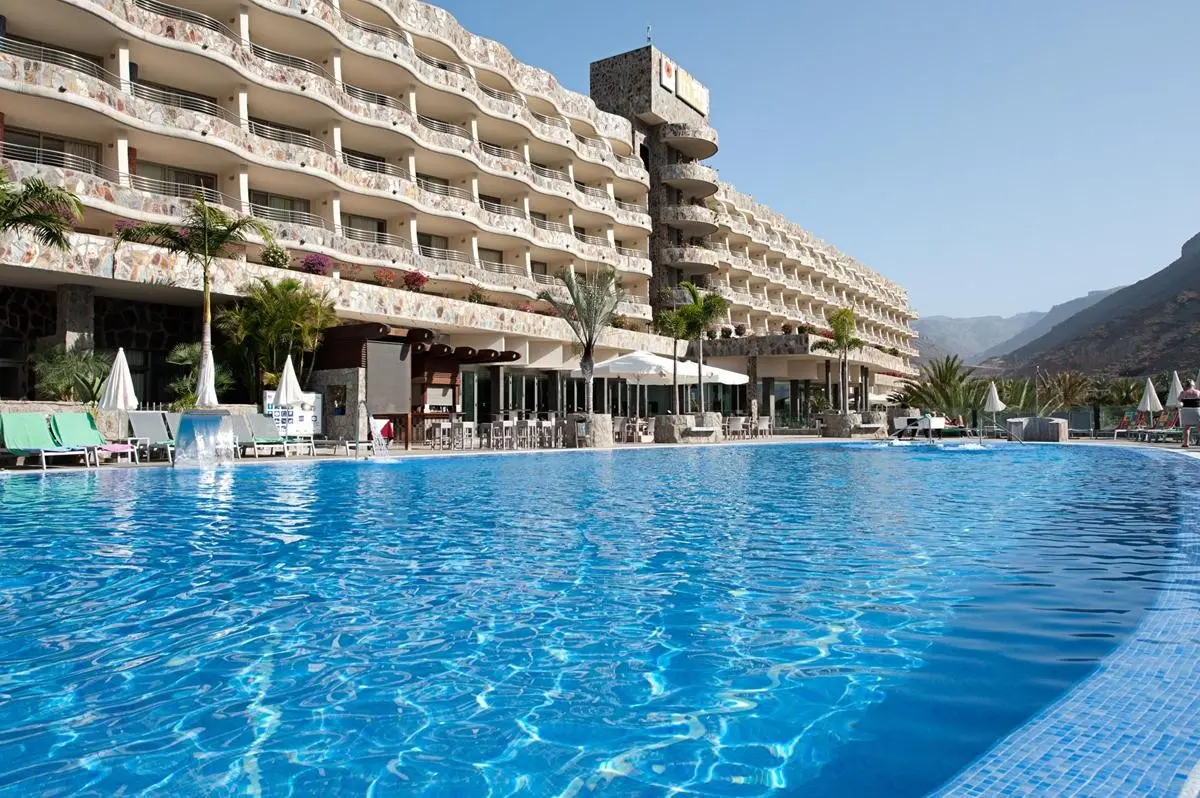 LIVVO Valle Taurito — LIVVO VALLE TAURITO