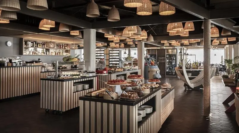 Restauracja i jedzenie w hotelu Marea Valamar Collection Suites