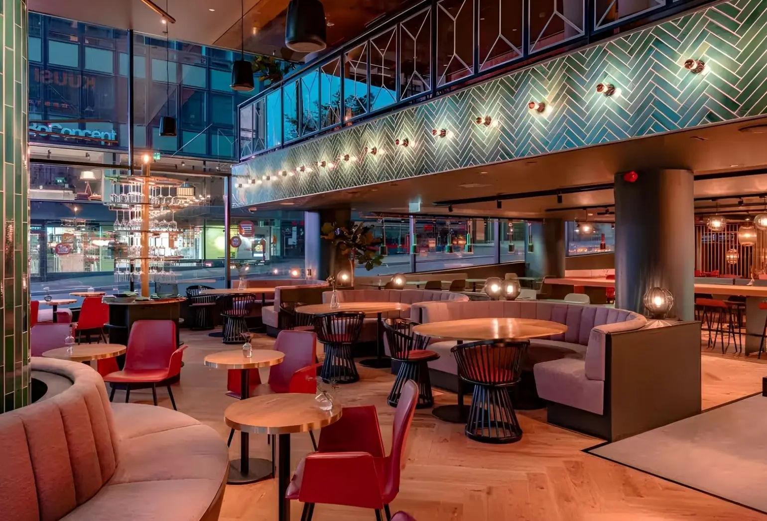 Restauracja i jedzenie w hotelu Marski by Scandic