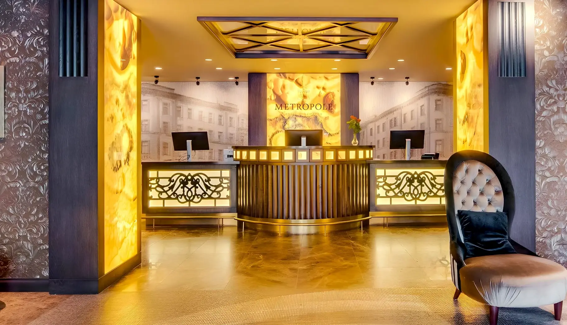 Lobby hotelu Metropole Hotel by Semarah