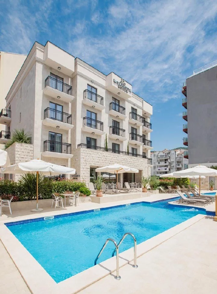 Hotel Momentum by Aycon w Czarnogóra (Riwiera Czarnogórska) - oferta last minute