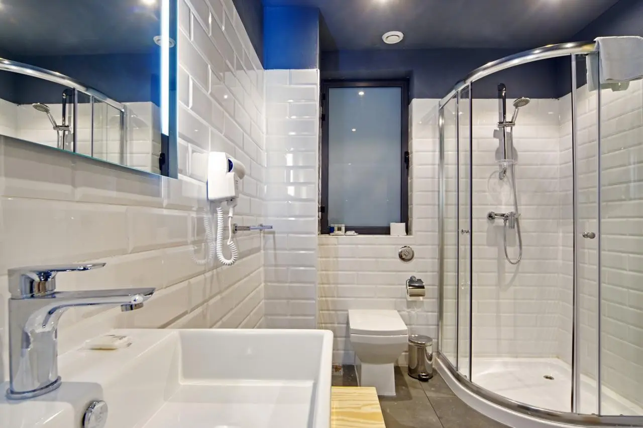 Mr. Todd Hotel — MR TODD