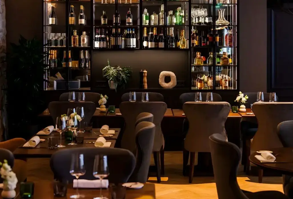 Restauracja i jedzenie w hotelu Nunne Boutique Hotel
