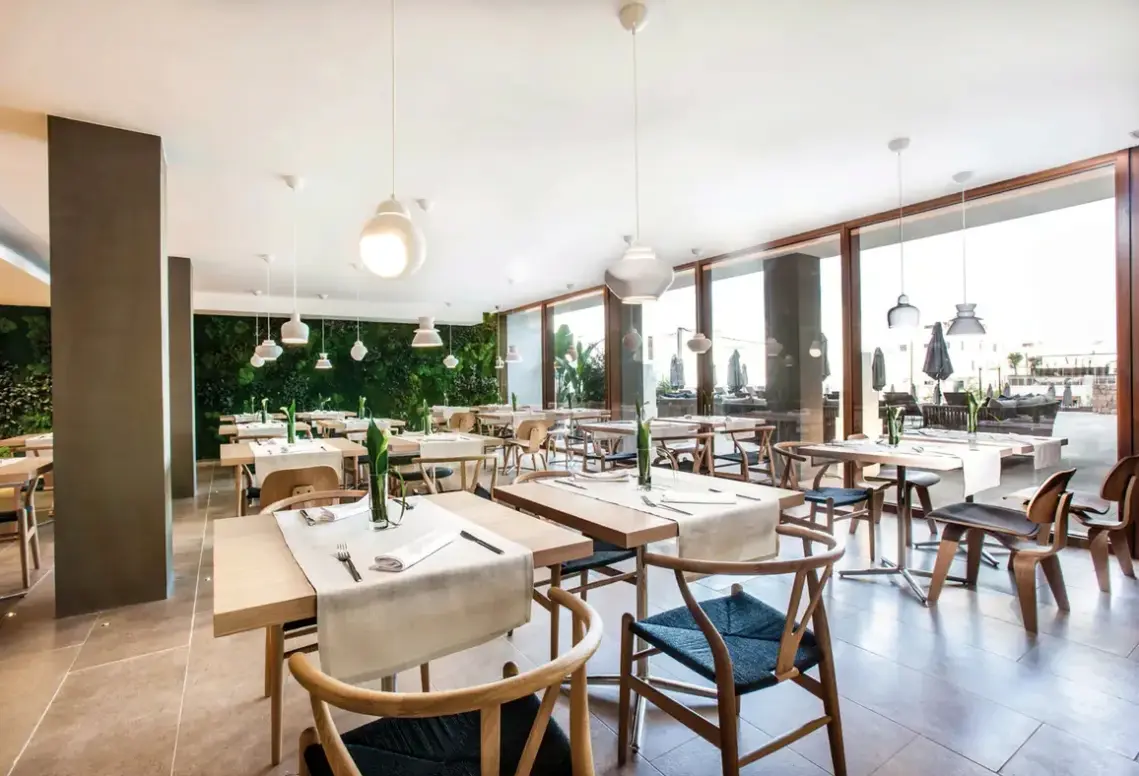 Restauracja i jedzenie w hotelu Ocean Drive Talamanca