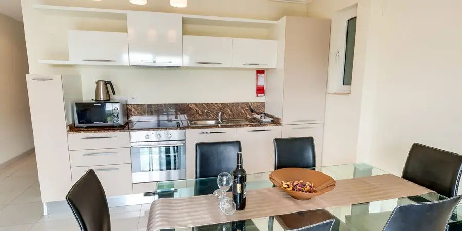 Restauracja i jedzenie w hotelu Onyx Hotel Malta