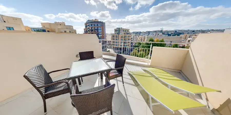 Widok z hotelu Onyx Hotel Malta