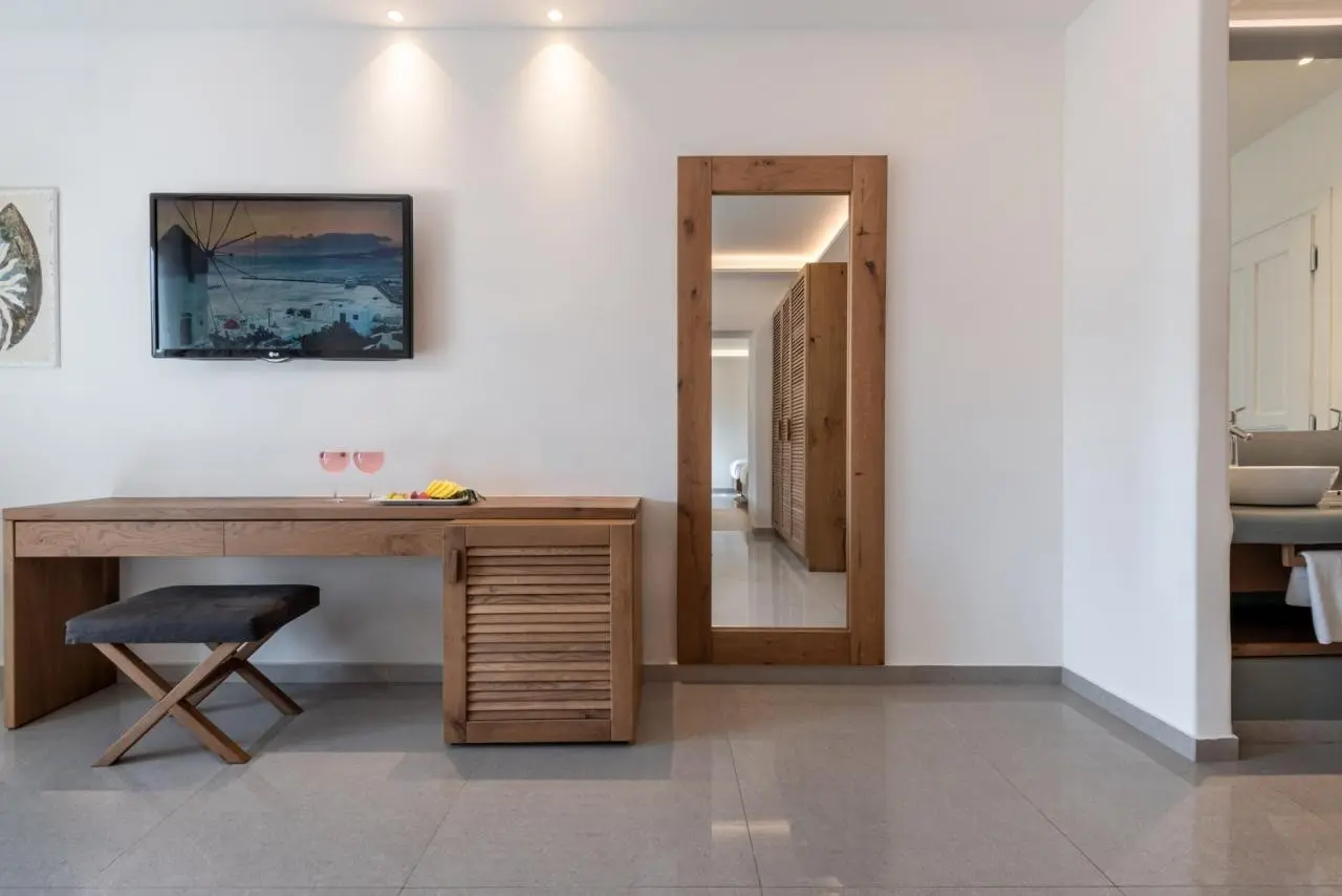 Siłownia w hotelu Petinos Hotel