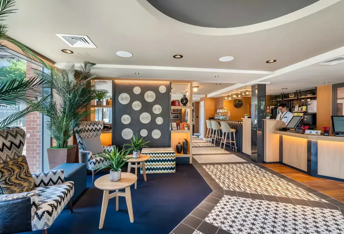 Lobby hotelu Point A Hotel London Canary Wharf