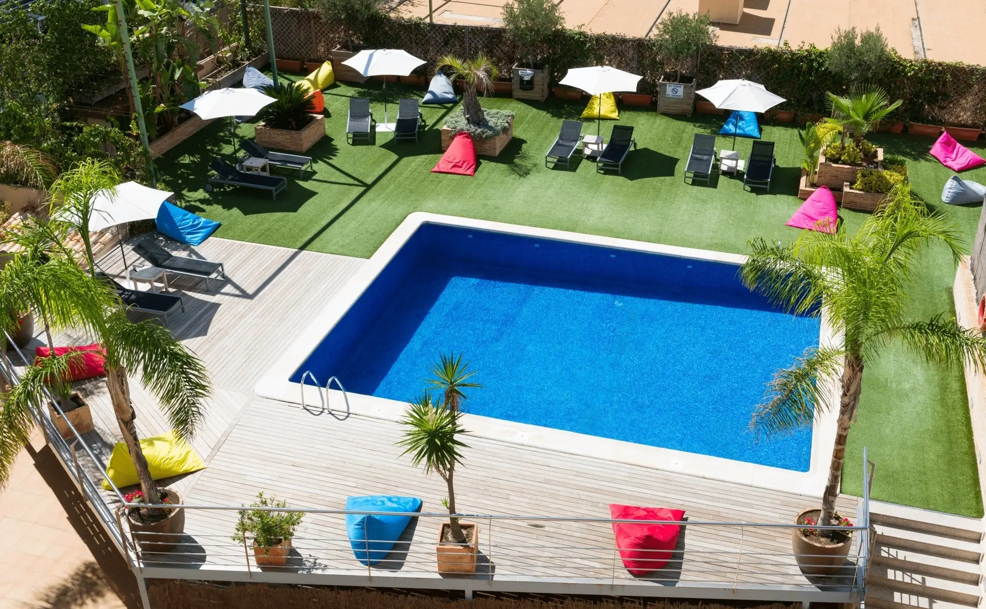 Basen w hotelu Port Feria Valencia