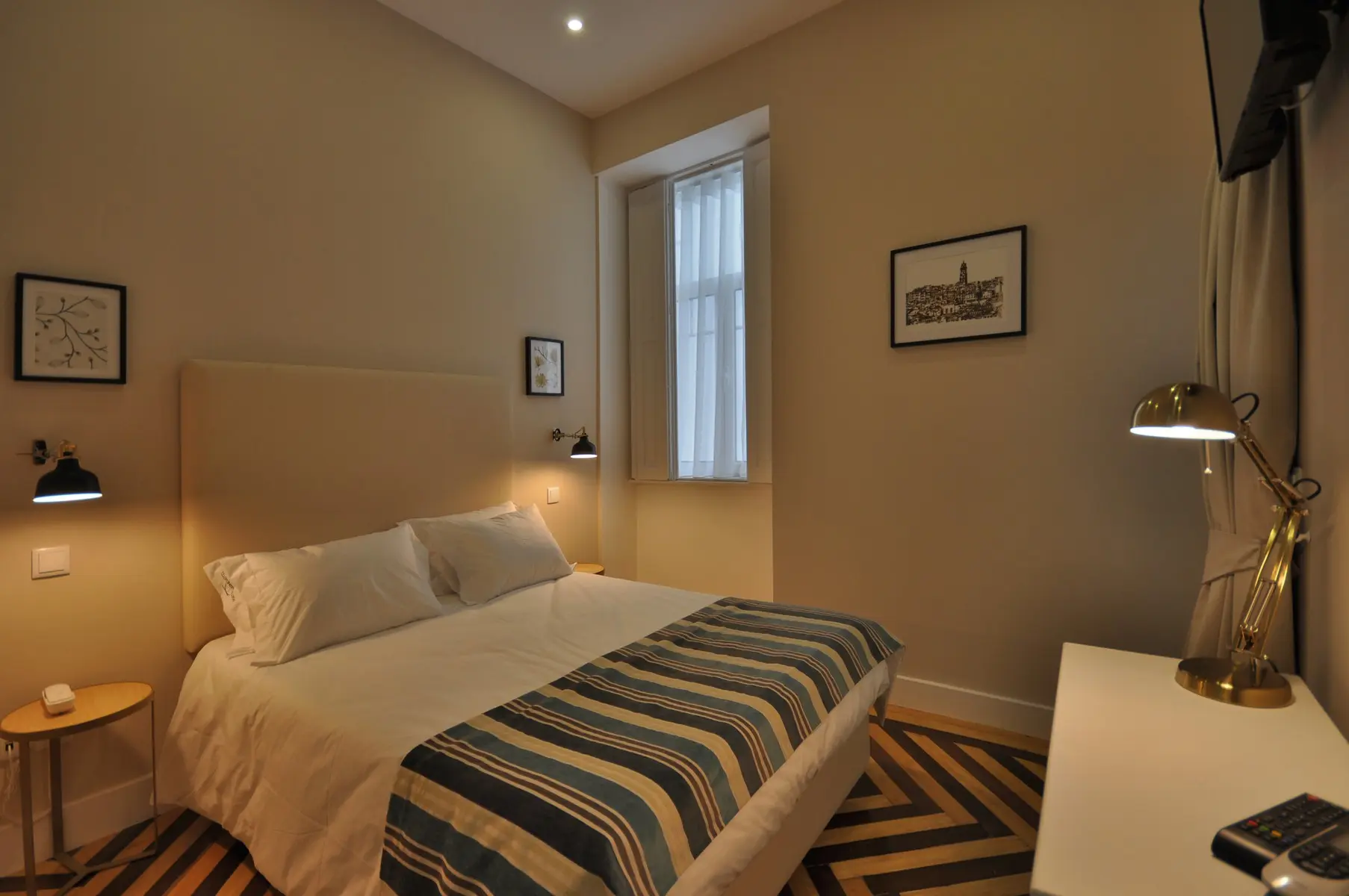 Porto Charming Hotel — PORTO CHARMING