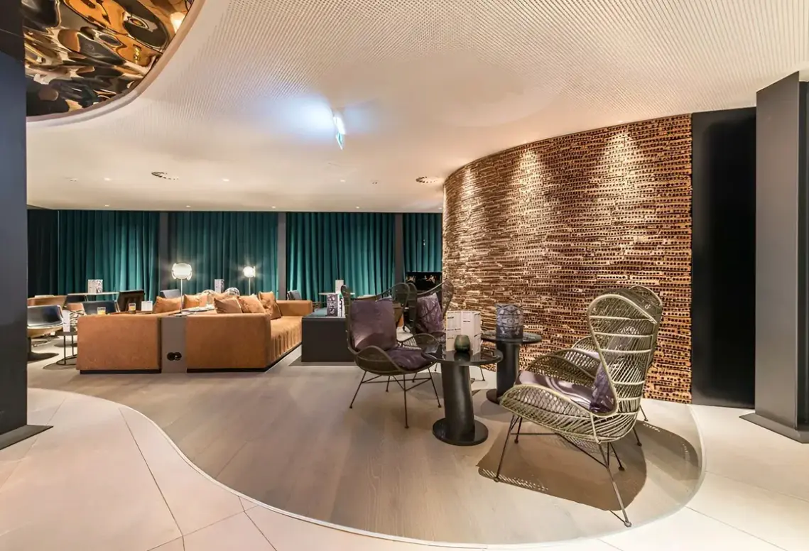 Lobby hotelu Porto Royal Bridges