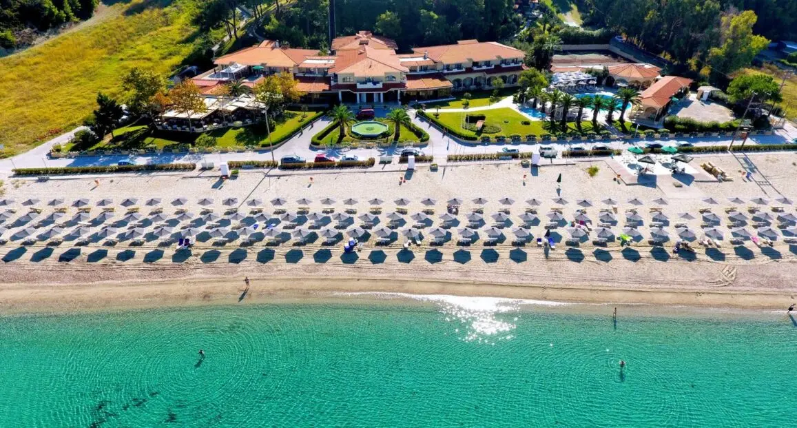 Plaża przy hotelu Possidi Holidays