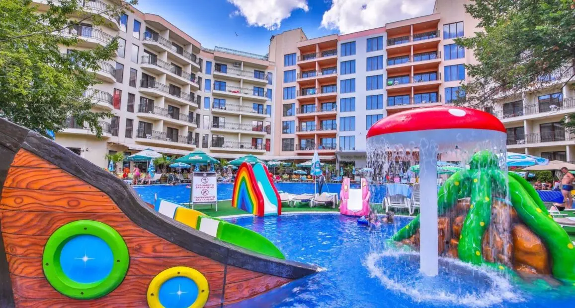Basen w hotelu Prestige Hotel and Aquapark