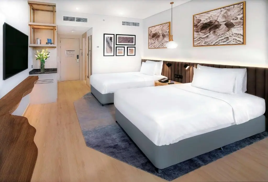 Radisson Blu Hotel & Resort; Abu Dhabi Corniche — RADISSON BLU HOTEL & RESORT, ABU DHABI CORNICHE