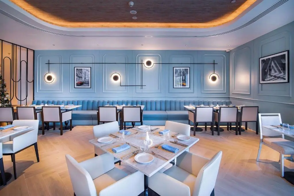 Radisson Blu Hotel & Resort; Abu Dhabi Corniche — RADISSON BLU HOTEL & RESORT, ABU DHABI CORNICHE