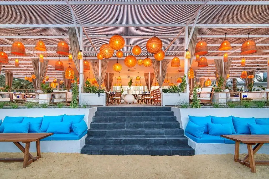 Radisson Blu Hotel & Resort; Abu Dhabi Corniche — RADISSON BLU HOTEL & RESORT, ABU DHABI CORNICHE