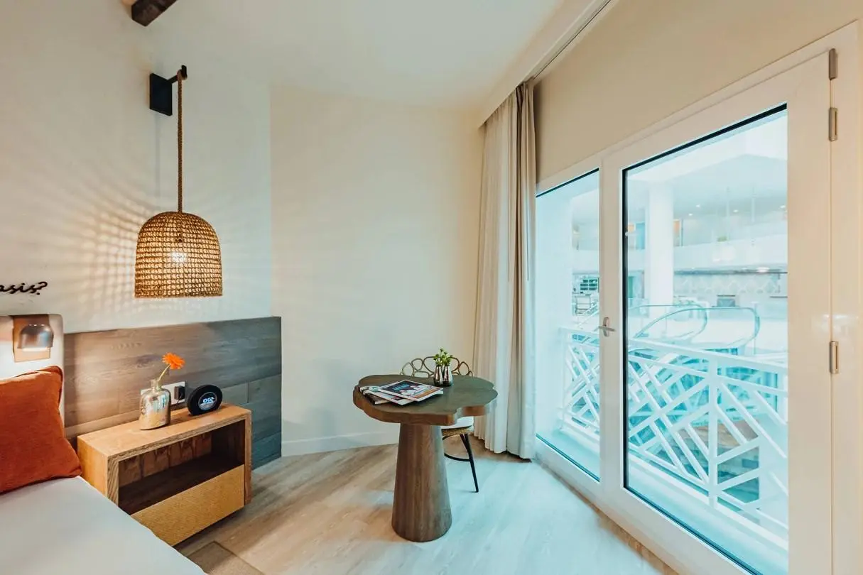 Renaissance Wind Creek Aruba Resort — RENAISSANCE WIND CREEK ARUBA RESORT