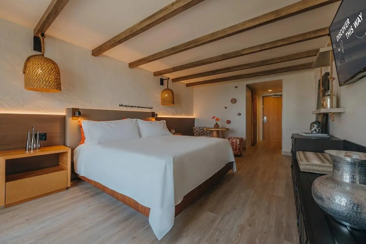 Renaissance Wind Creek Aruba Resort — RENAISSANCE WIND CREEK ARUBA RESORT