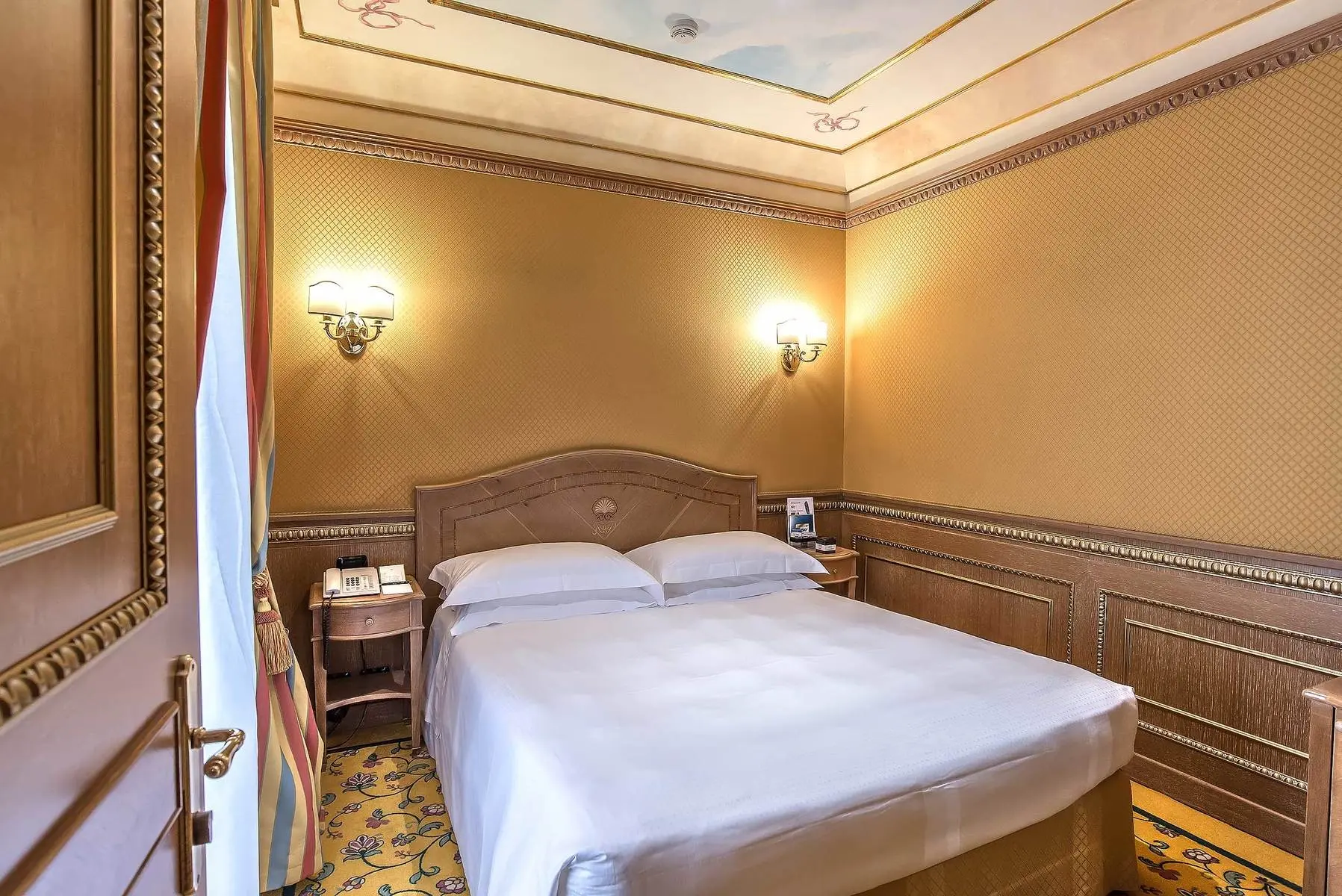 River Palace — RIVER PALACE