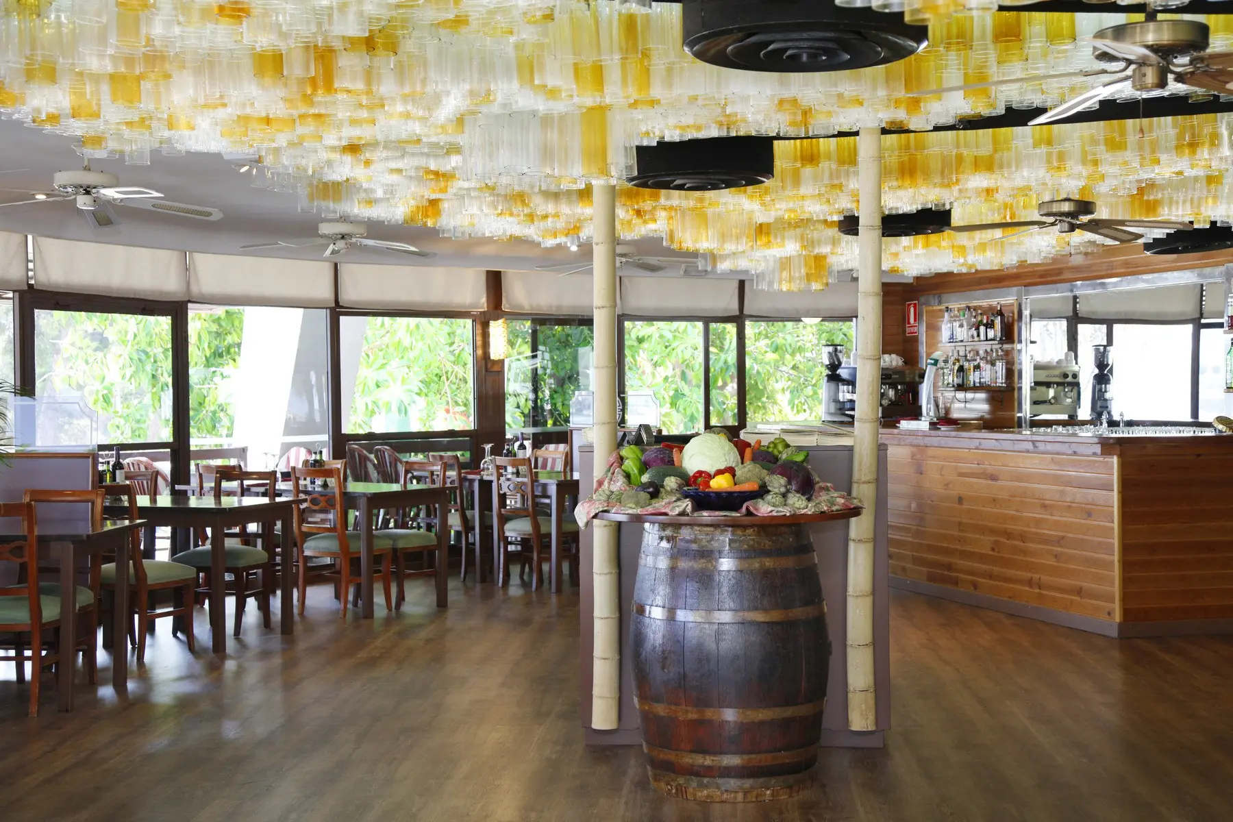 Restauracja i jedzenie w hotelu Roc Portonova