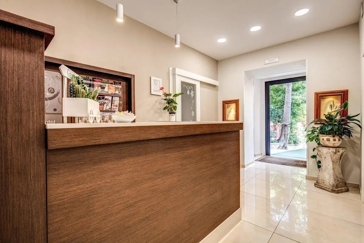 Rome Garden Hotel — ROME GARDEN