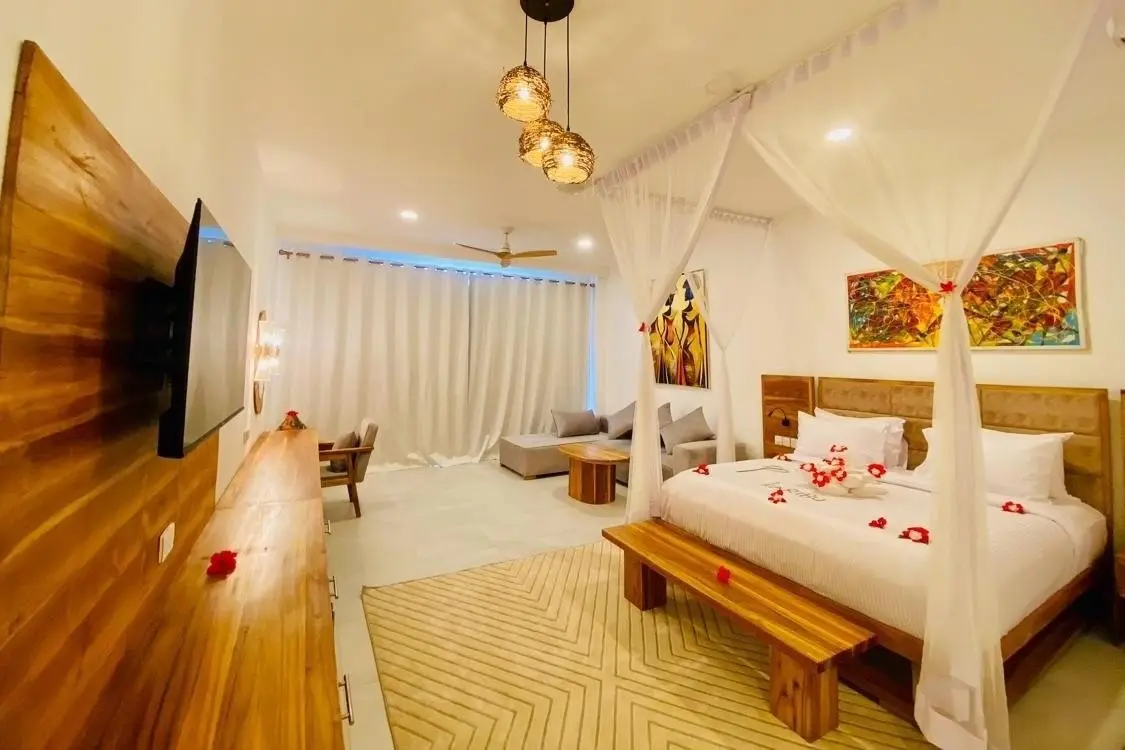 Royal Mandarin Hotel & Resort — ROYAL MANDARIN HOTEL & RESORT