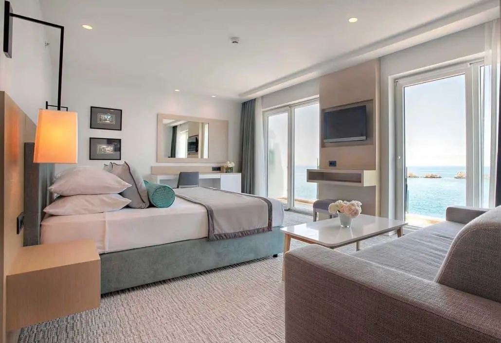 Royal Neptun — ROYAL NEPTUN