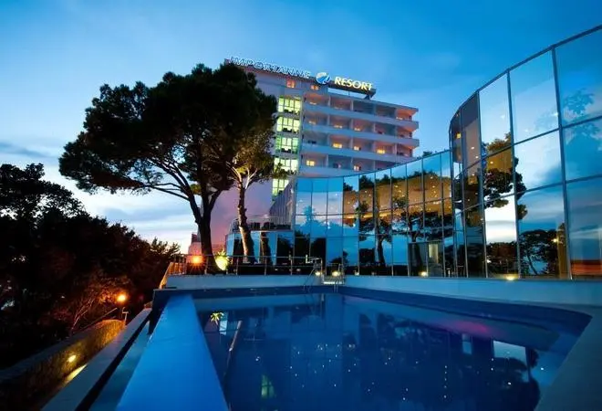 Royal Neptun — ROYAL NEPTUN