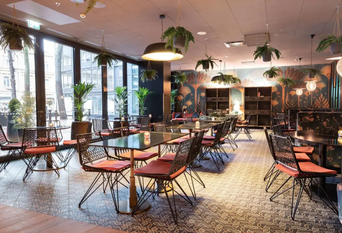 Lobby hotelu Scandic Hamburger Börs