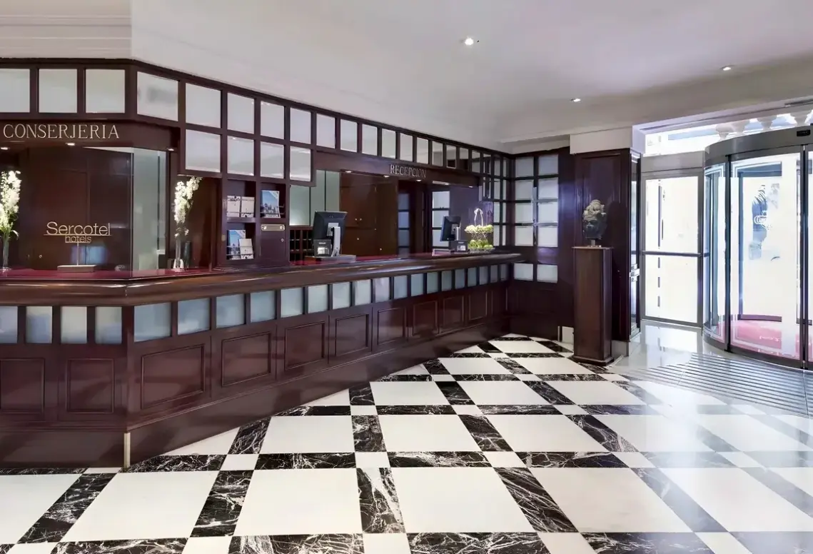 Lobby hotelu Sercotel Gran Hotel Conde Duque