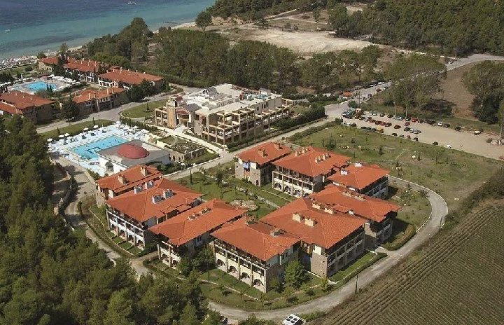 Hotel Simantro Resort