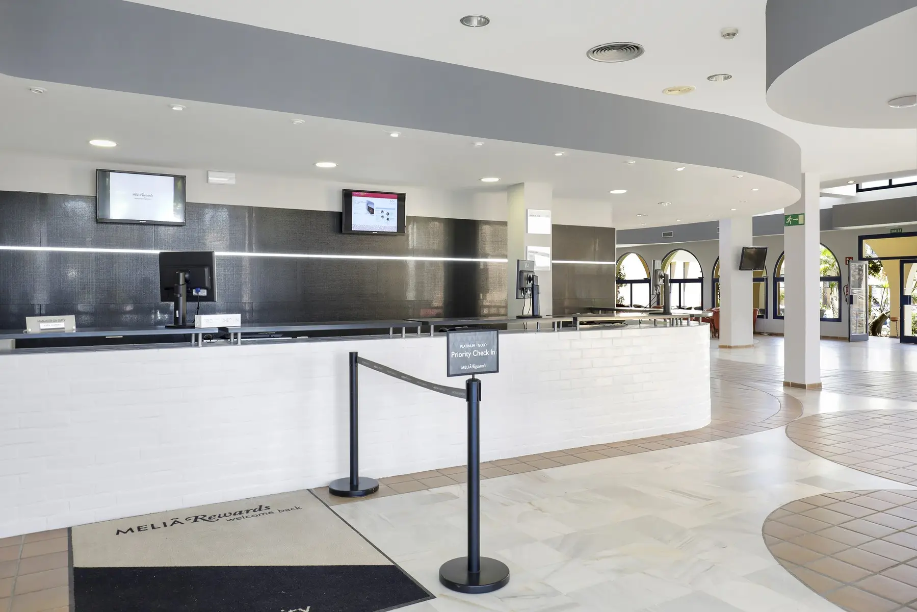 Lobby hotelu Sol Sancti Petri