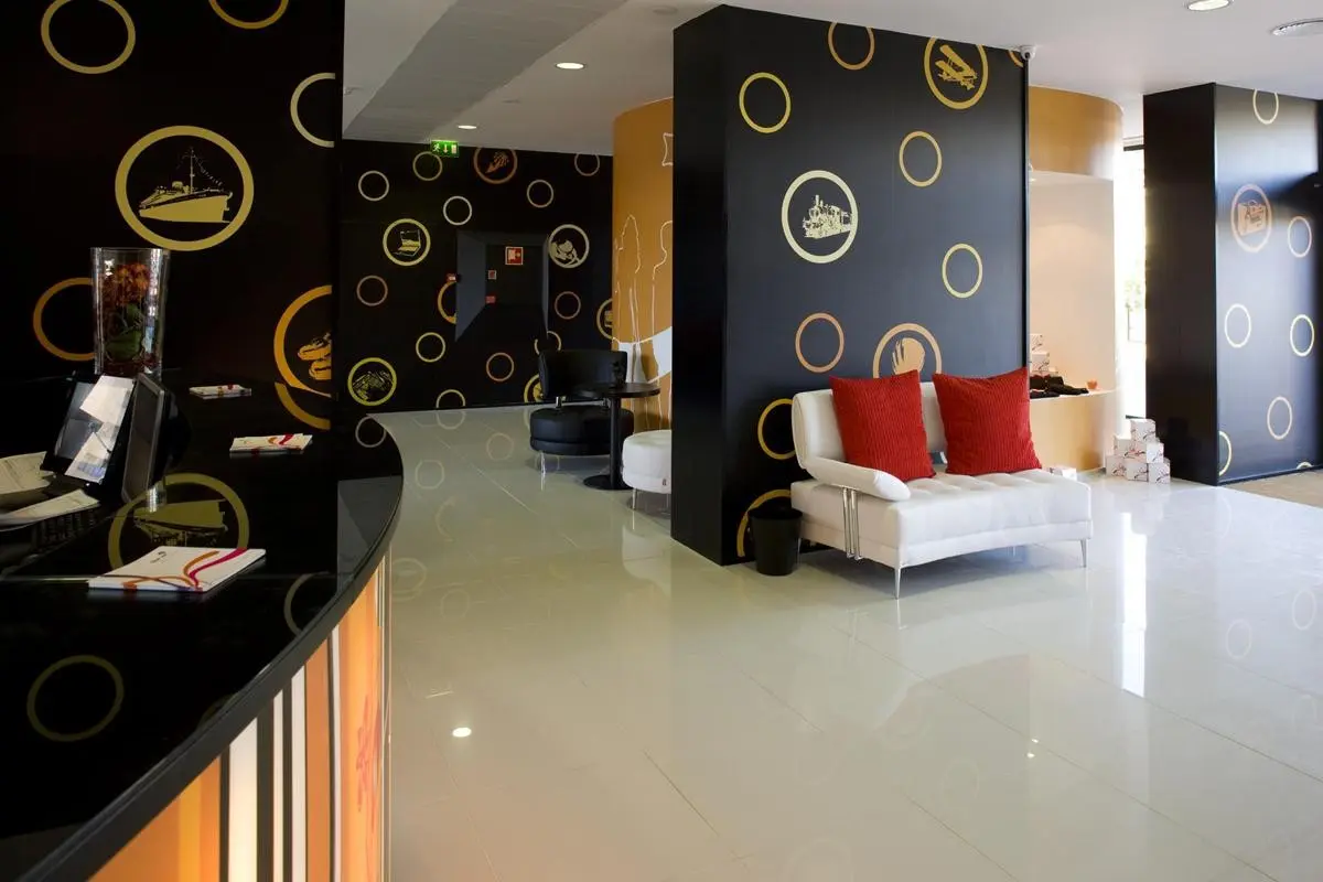 Star inn Porto — STAR INN PORTO