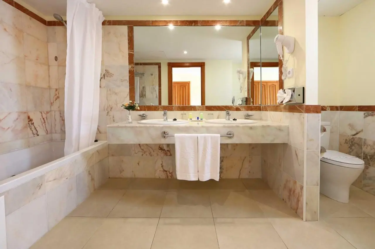 Sunlight Bahia Principe Costa Adeje - ONLINE — SUNLIGHT BAHIA PRINCIPE COSTA ADEJE - ONLINE